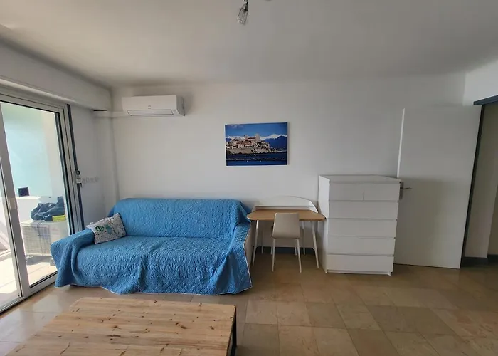 Le Colombier 아파트 앙티브